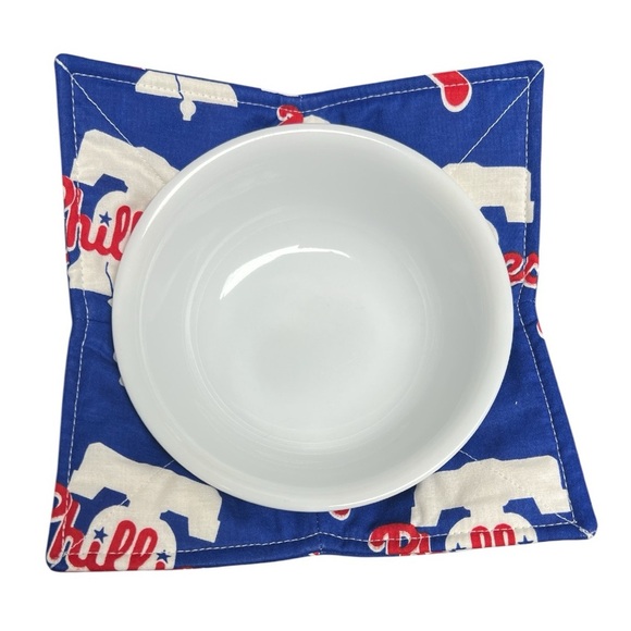 Hand Crafted Bowl Cozy Bowl Holder Microwavable  Cotton Padded Phillies - Picture 3 of 10